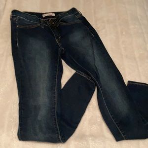 SO ultimate jegging denim jean